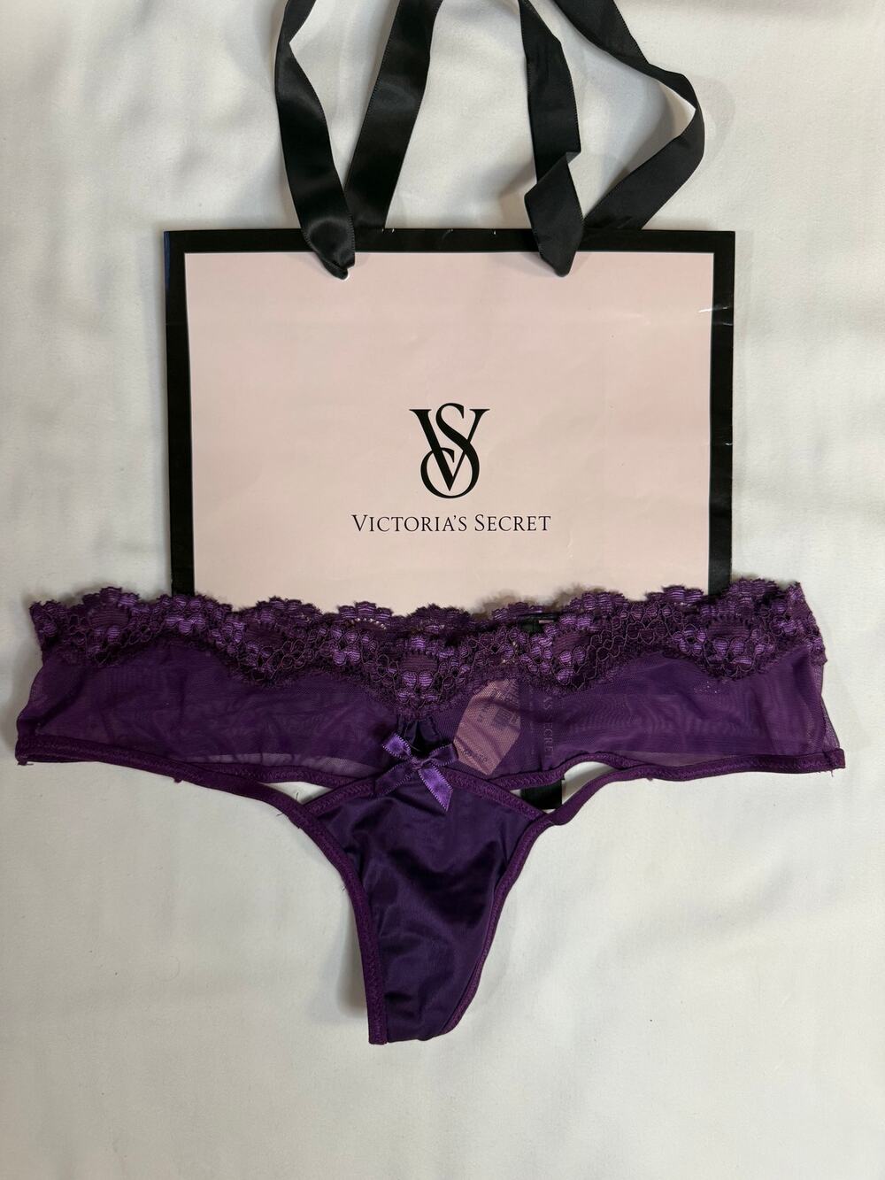 NWT Victoria’s Secret Vintage Sheer Lace G-String – Purple – Size XS – 2015